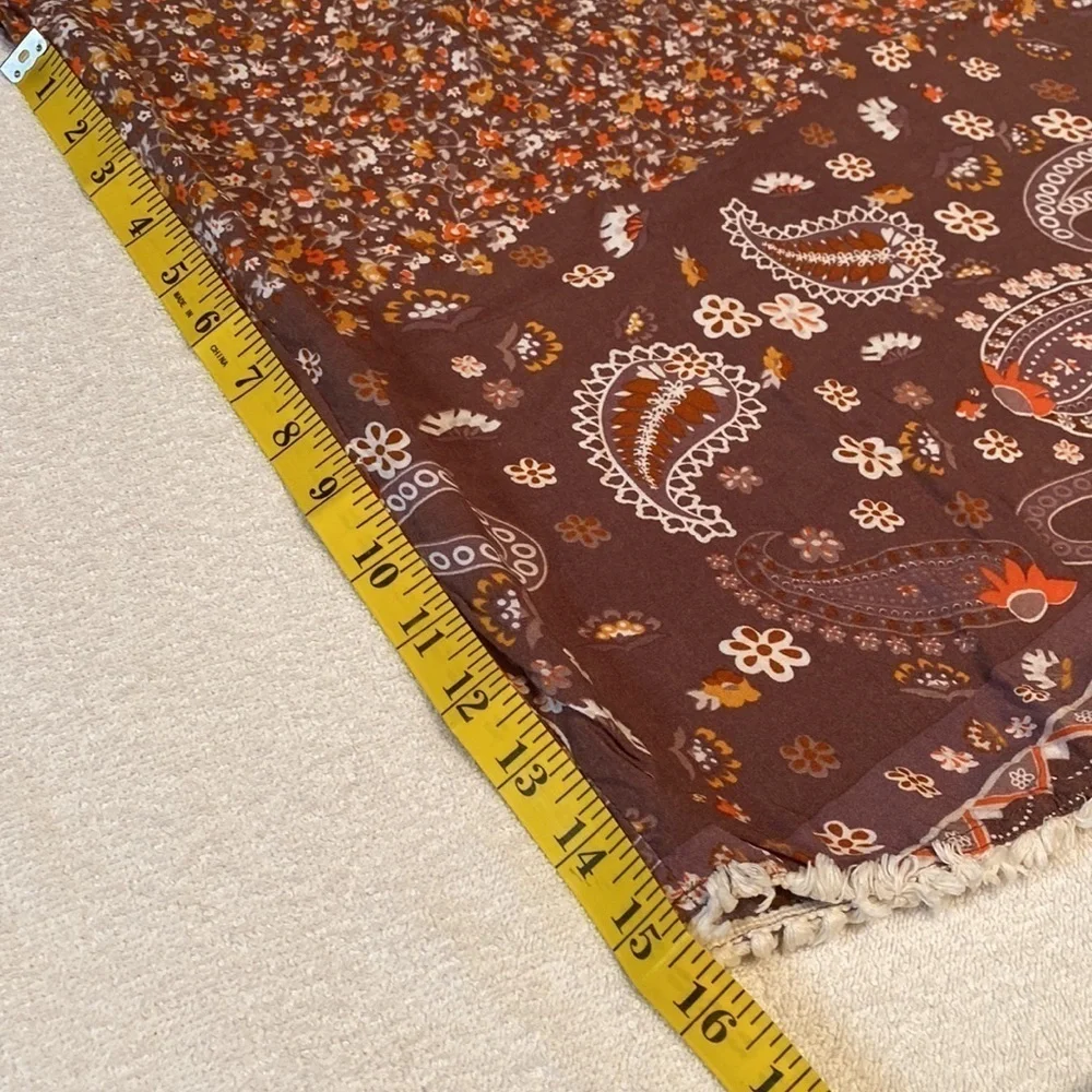 Umgee blouse cold shoulder floral/paisley print hook buttons on front Size Small - Picture 2 of 9